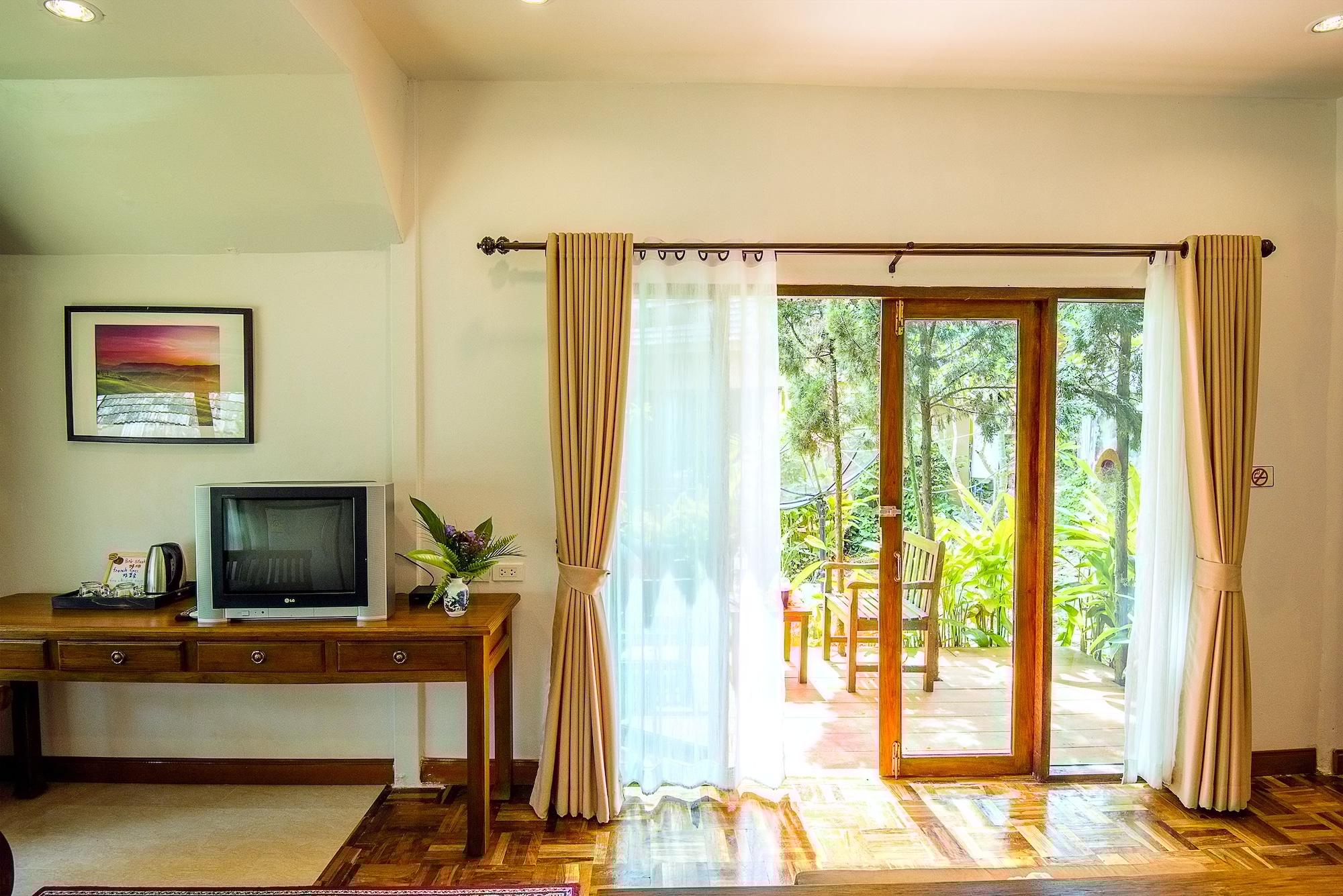 E-Outfitting Pai Resort Kültér fotó