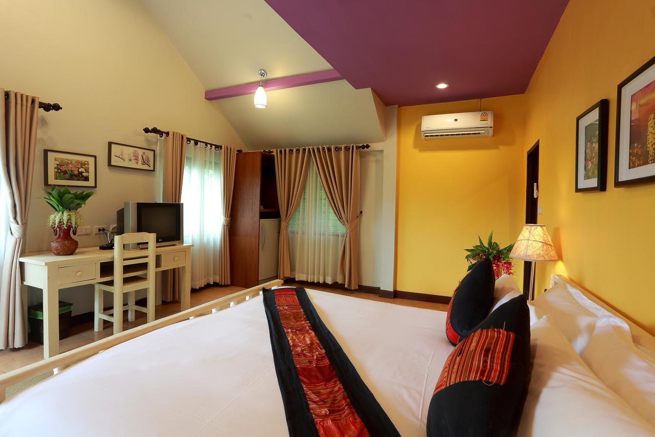 E-Outfitting Pai Resort Kültér fotó